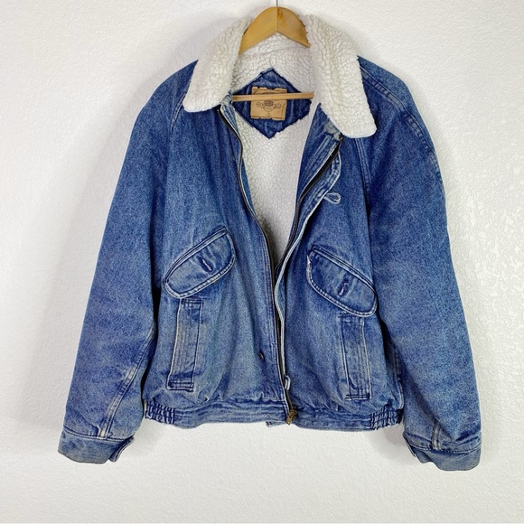 Vintage Levi’s Fleece Lined Blue Jean Denim Trucker Jacket